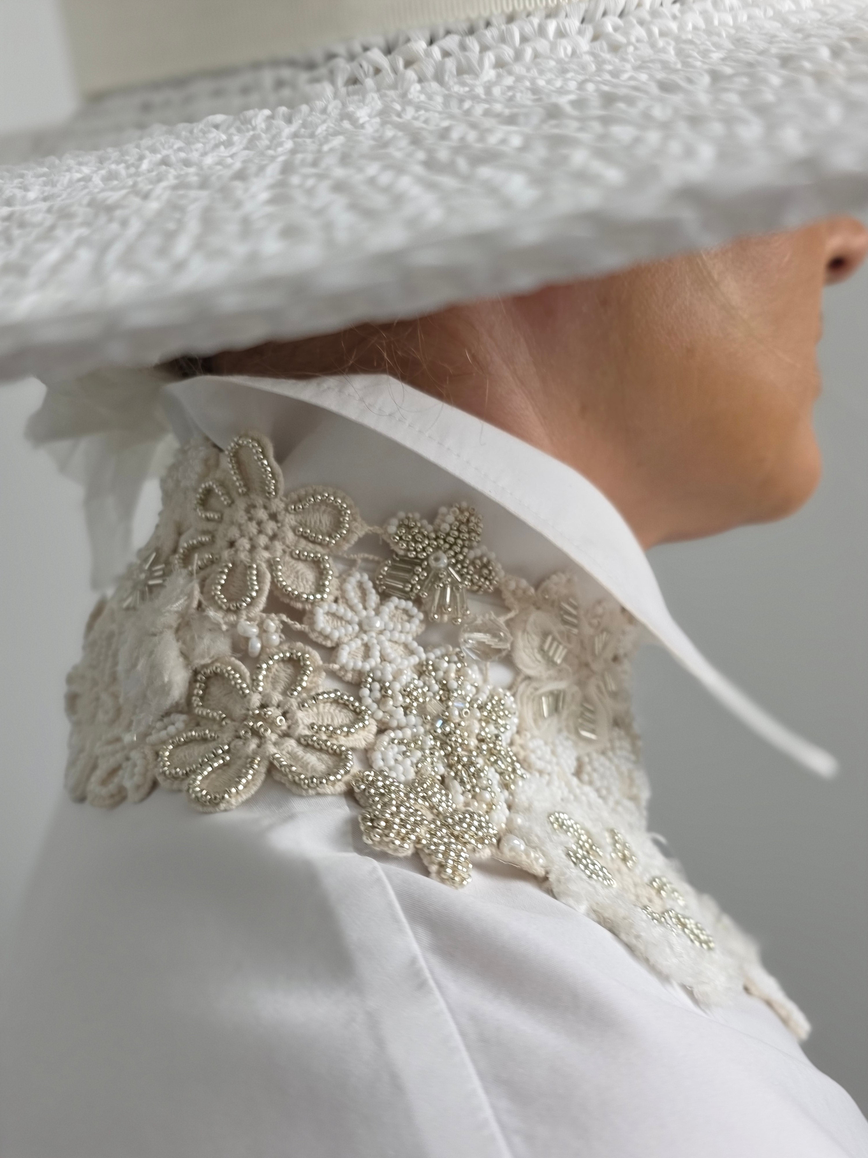 Embroidered Collar